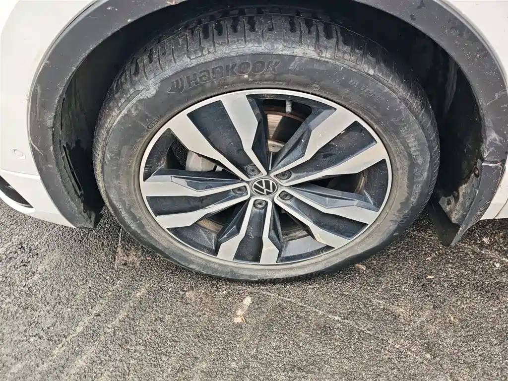Volkswagen Tiguan L 2022 330TSI Auto 2WD R-Line Premium Edition фото 23