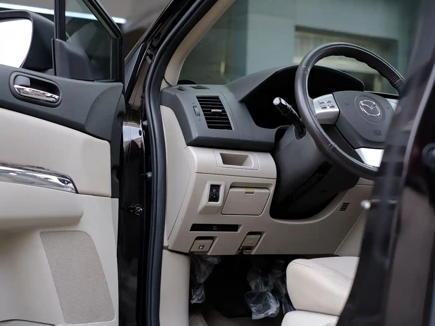 Mazda 8 2012 2011 Model 2.3L Premium Edition