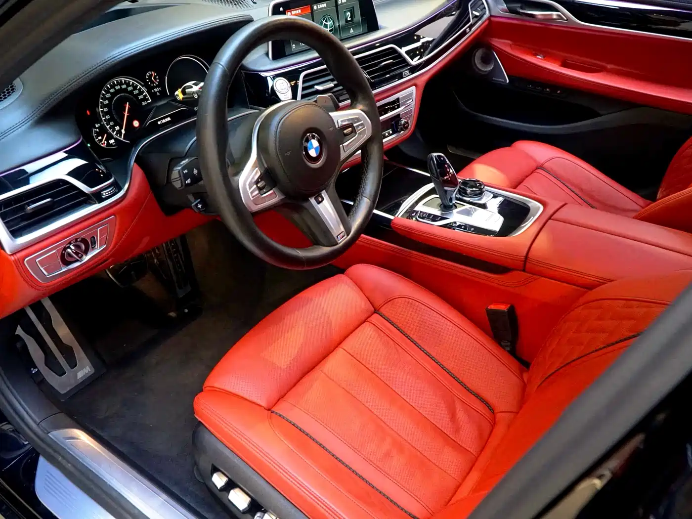 BMW 7 Series 2018 740Li xDrive Premium Type M Sport Package фото 6
