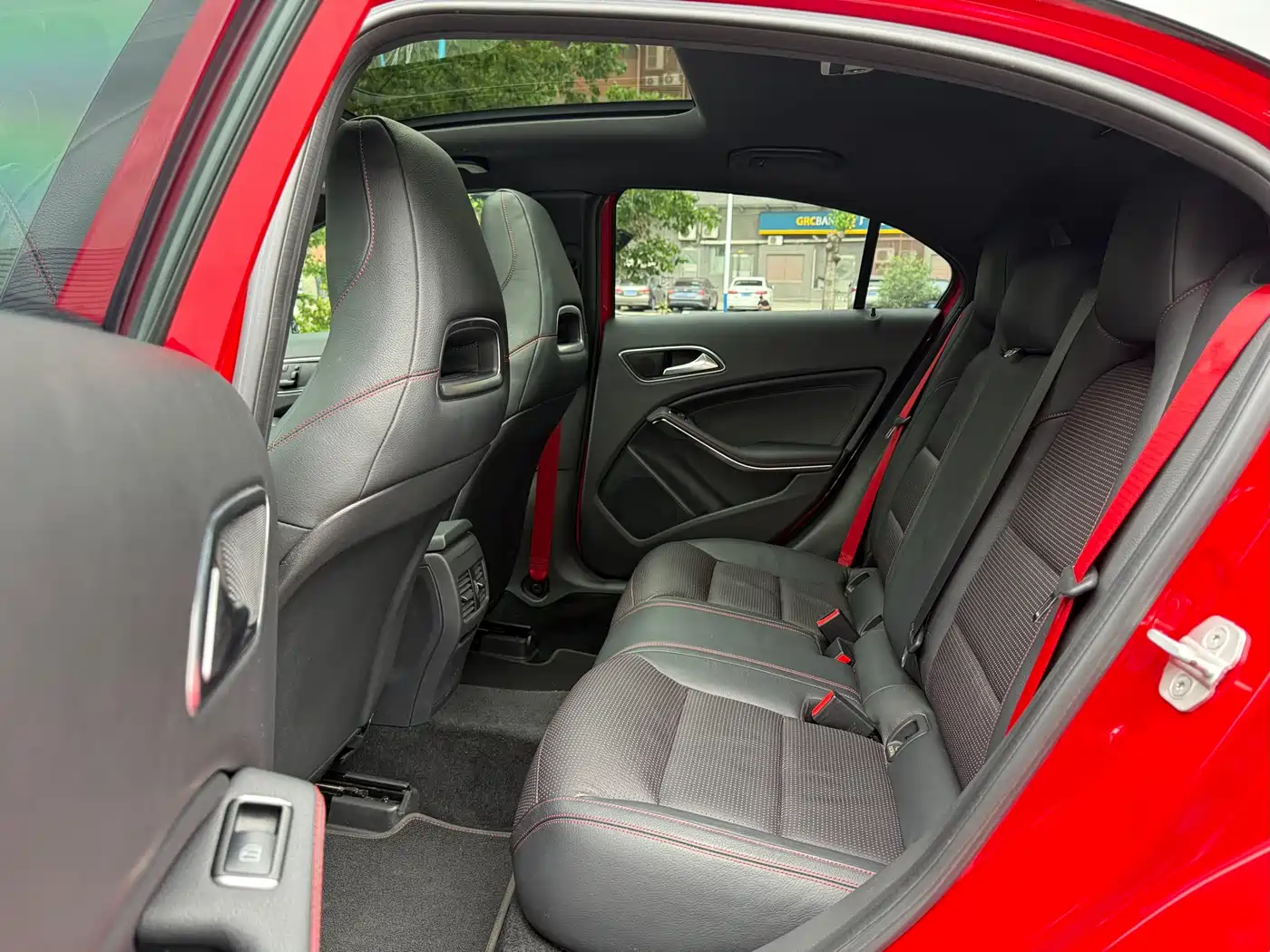 Mercedes-Benz A-Class (Import) 2016 A 260 Sport фото 17