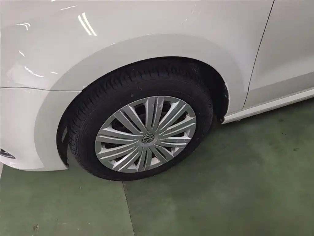Volkswagen Polo 2016 1.6L Automatic Comfort фото 23