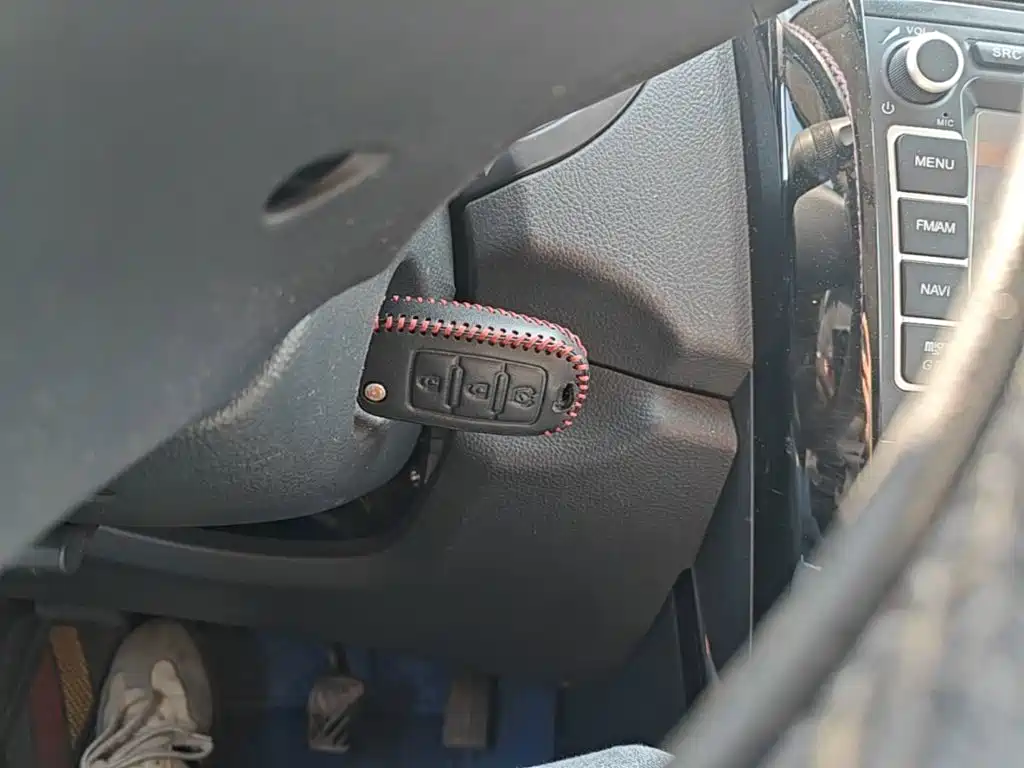 BAIC Huansu S3 2015 2014 1.5L Luxury (China IV)