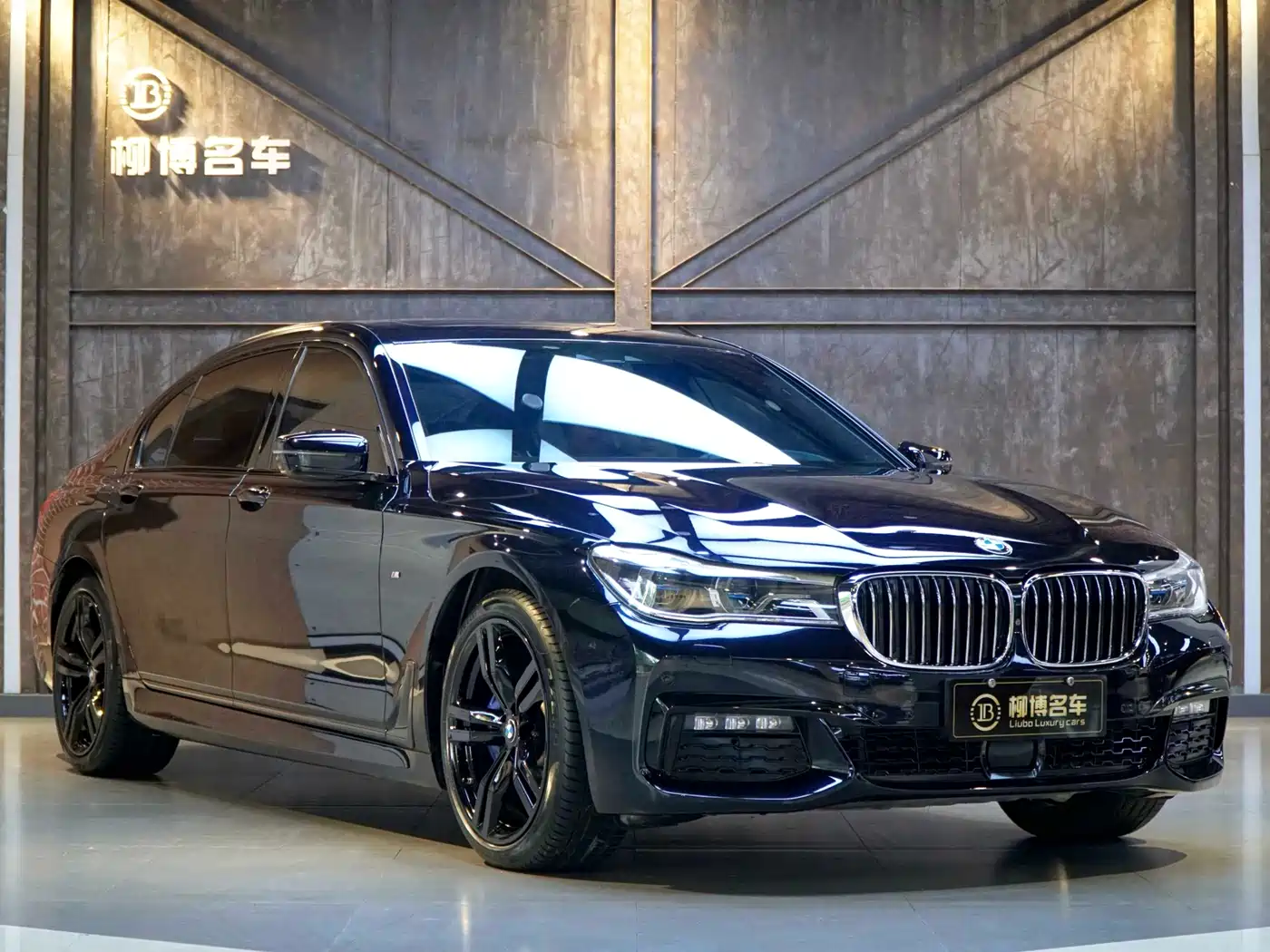 BMW 7 Series 2018 740Li xDrive Premium Type M Sport Package фото 25