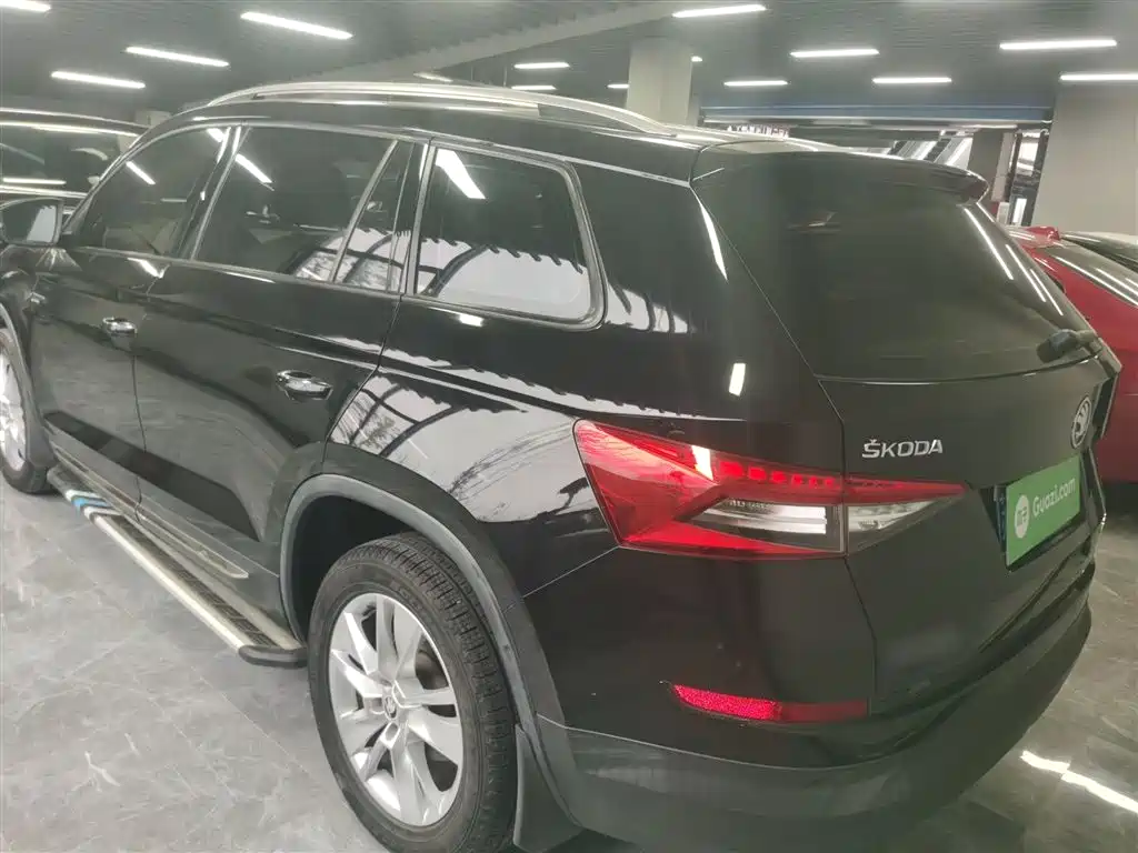 Škoda Kodiaq 2018 TSI330 5-seat FWD Luxury фото 23