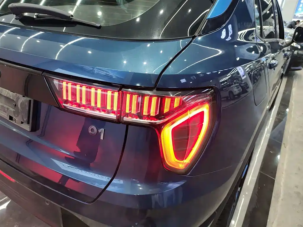 Lynk & Co 01 2021 2.0TD 2WD Shine Pro фото 8