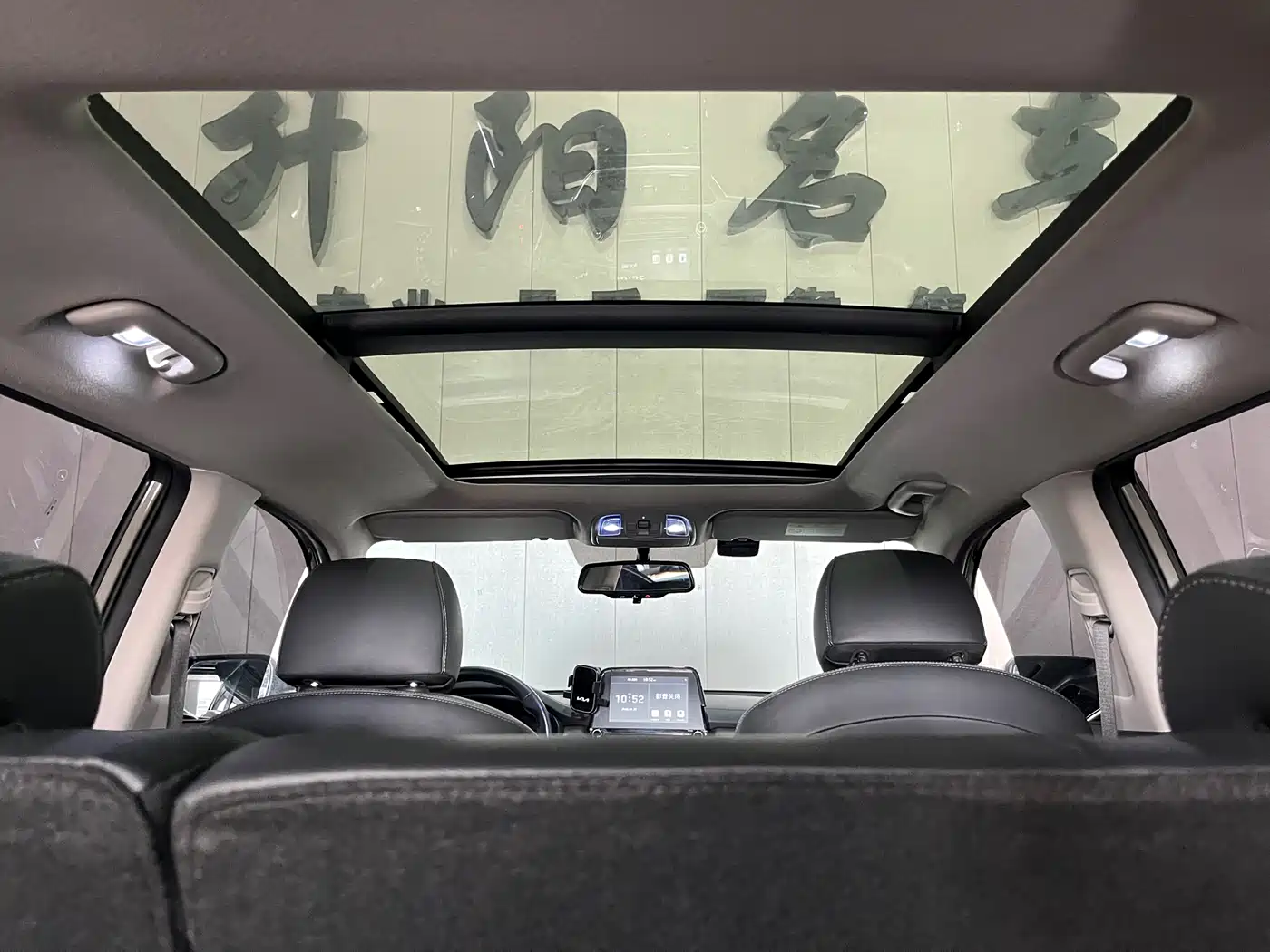 Kia Sportage 2019 2.0L Automatic Smart Luxury Edition фото 16