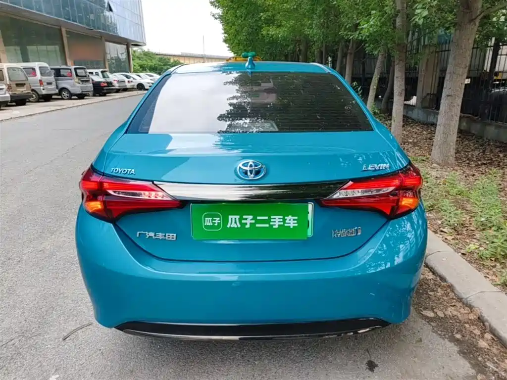 Toyota Levin Twin Engine E+ 2019 1.8PH V E-CVT Luxury Edition фото 6