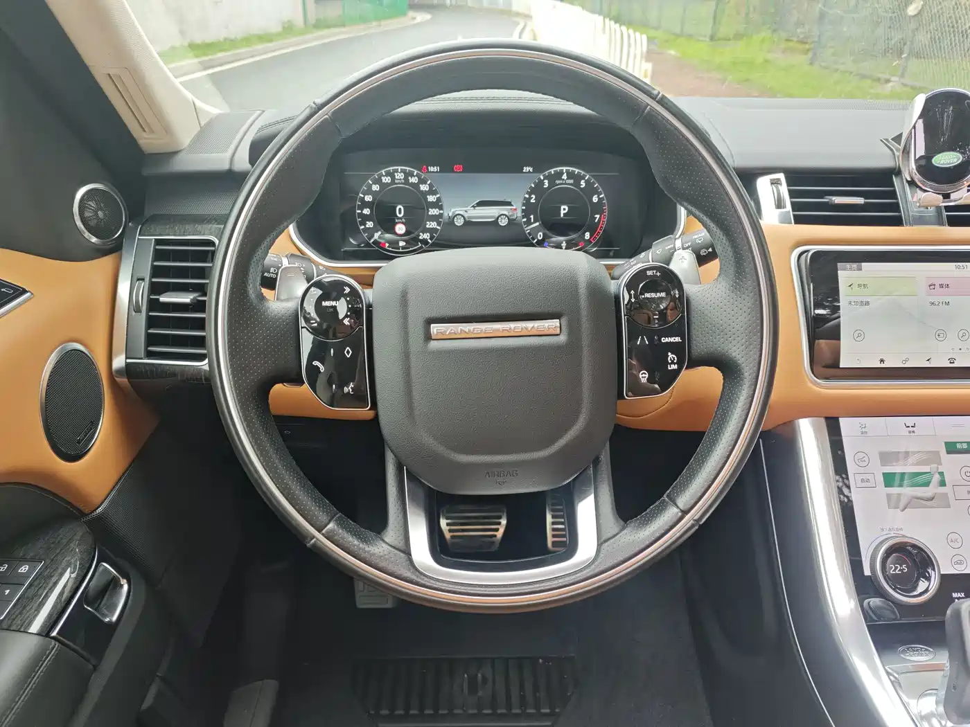Land Rover Range Rover Sport 2022 3.0 L6 Gloss Black Edition фото 10