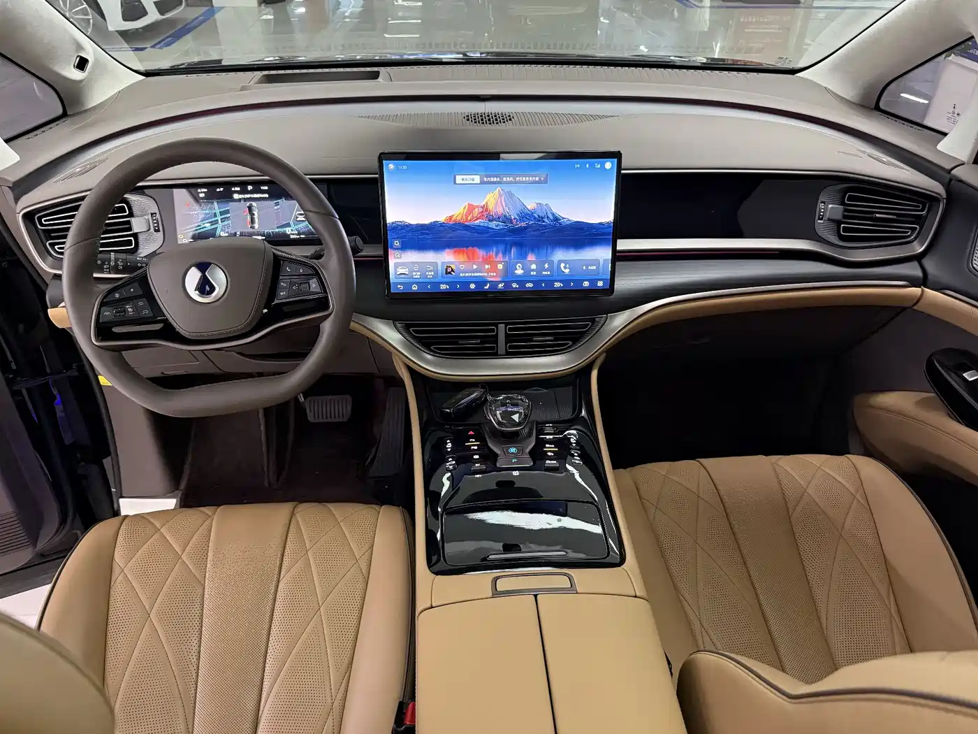 Denza D9 2022 DM-i 970 AWD Flagship фото 9