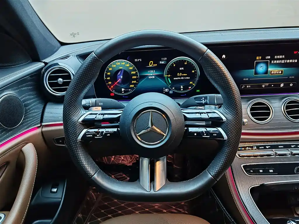Mercedes-Benz E-Class 2023 E 300 L Sport Fashion фото 13
