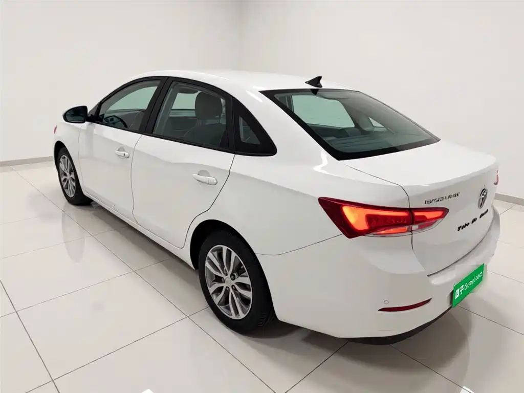 Buick Excelle 2021 Facelift 1.3T Auto Mild Hybrid Elite фото 5