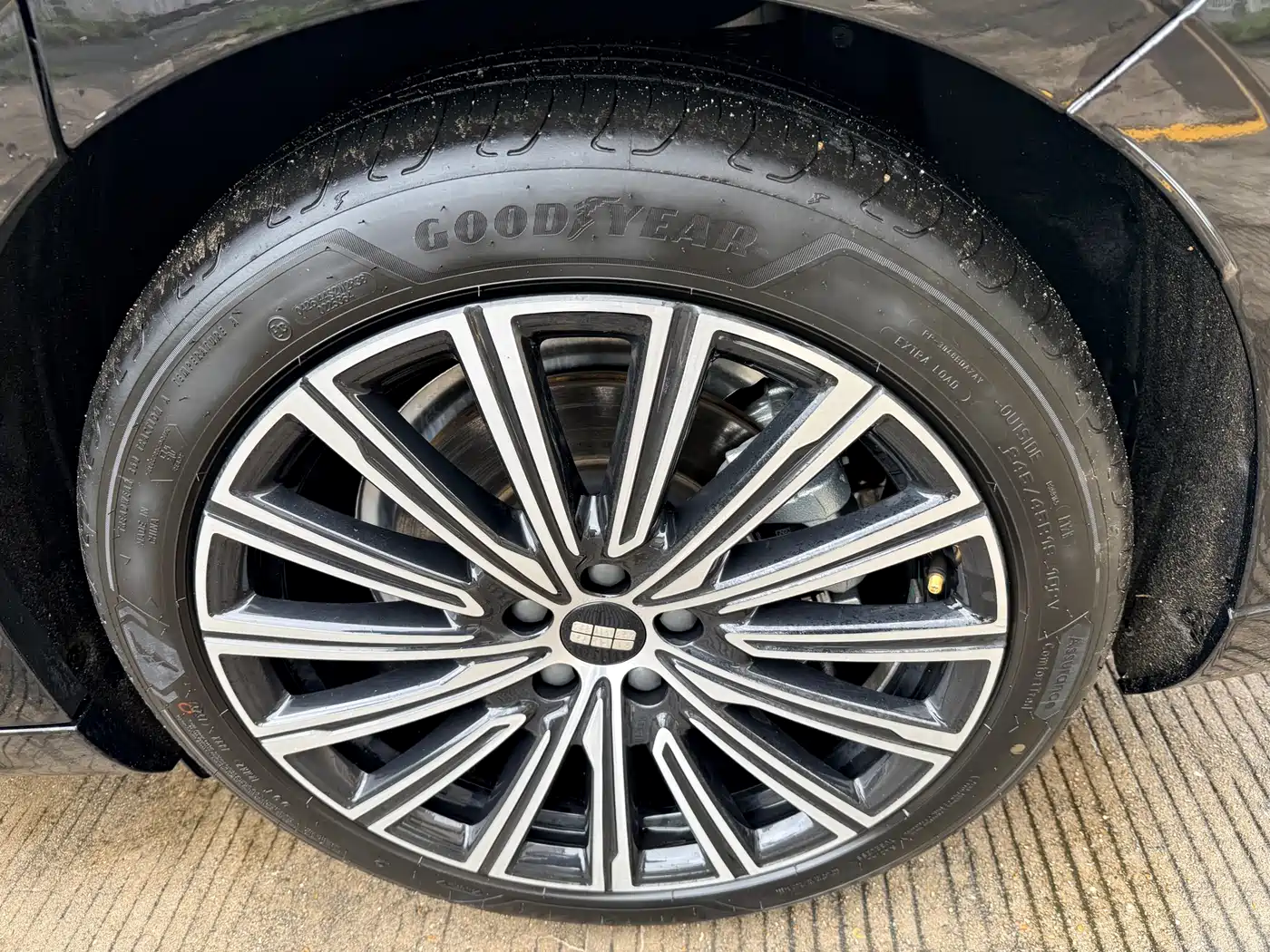 Geely Galaxy Galaxy Xingyao 8 2025 130km EM-P Starship Edition фото 9
