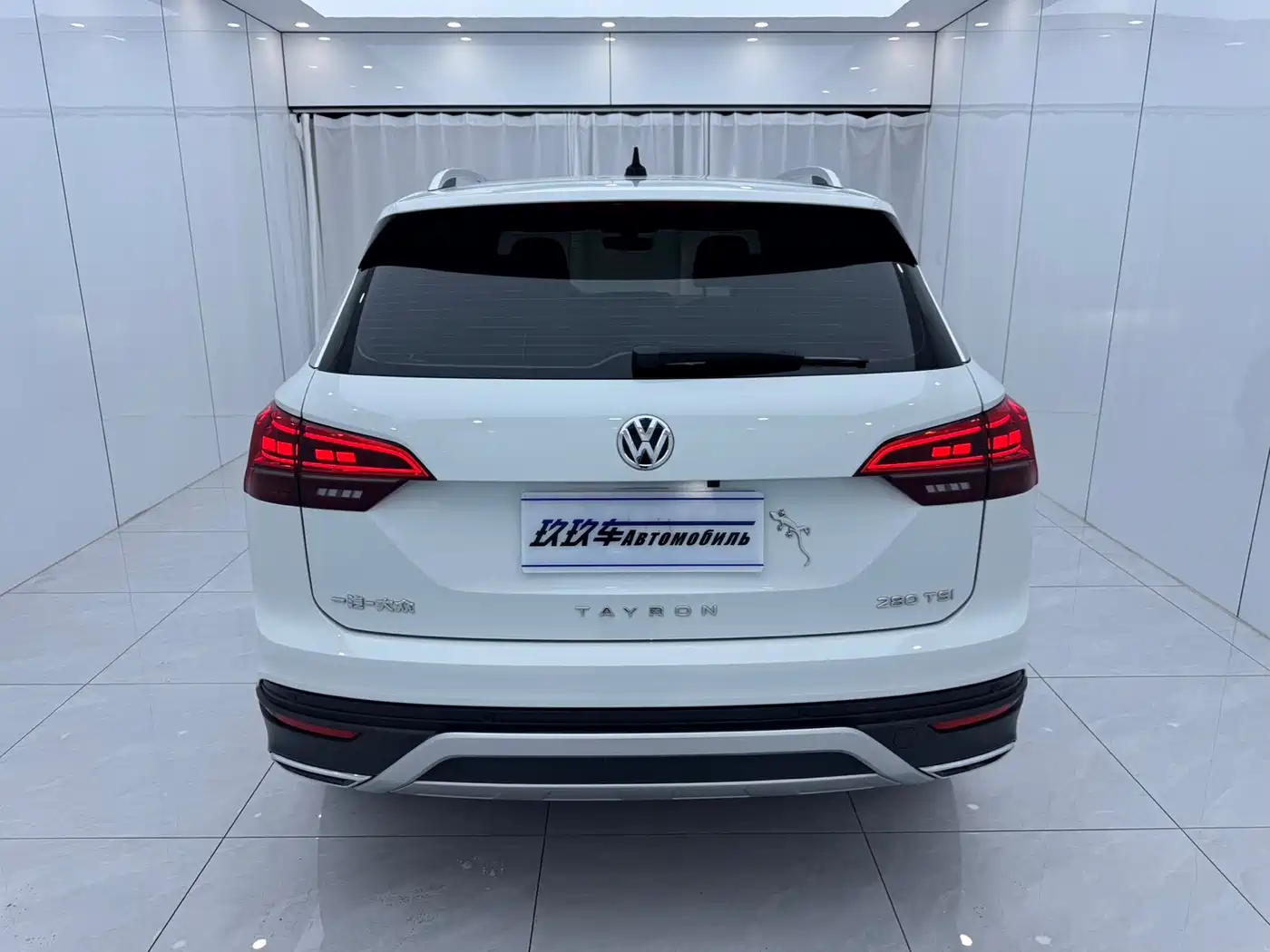 Volkswagen Tayron 2022 280TSI 2WD Luxury Smart Connect Edition фото 5