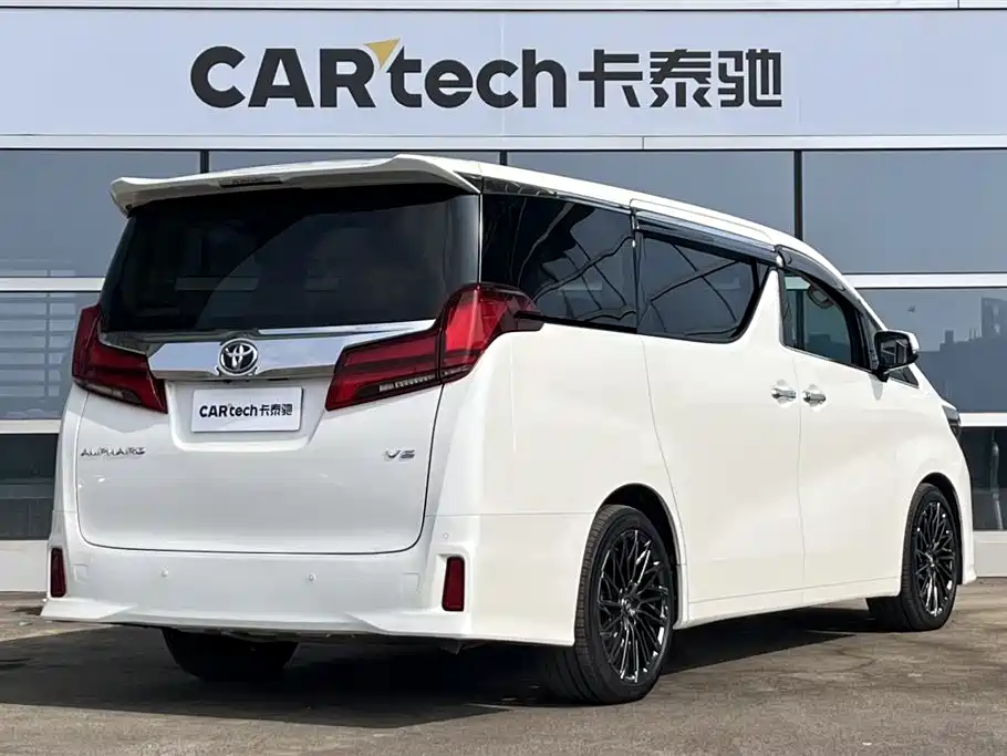 Toyota Alphard 2015 3.5L Luxury Edition фото 3