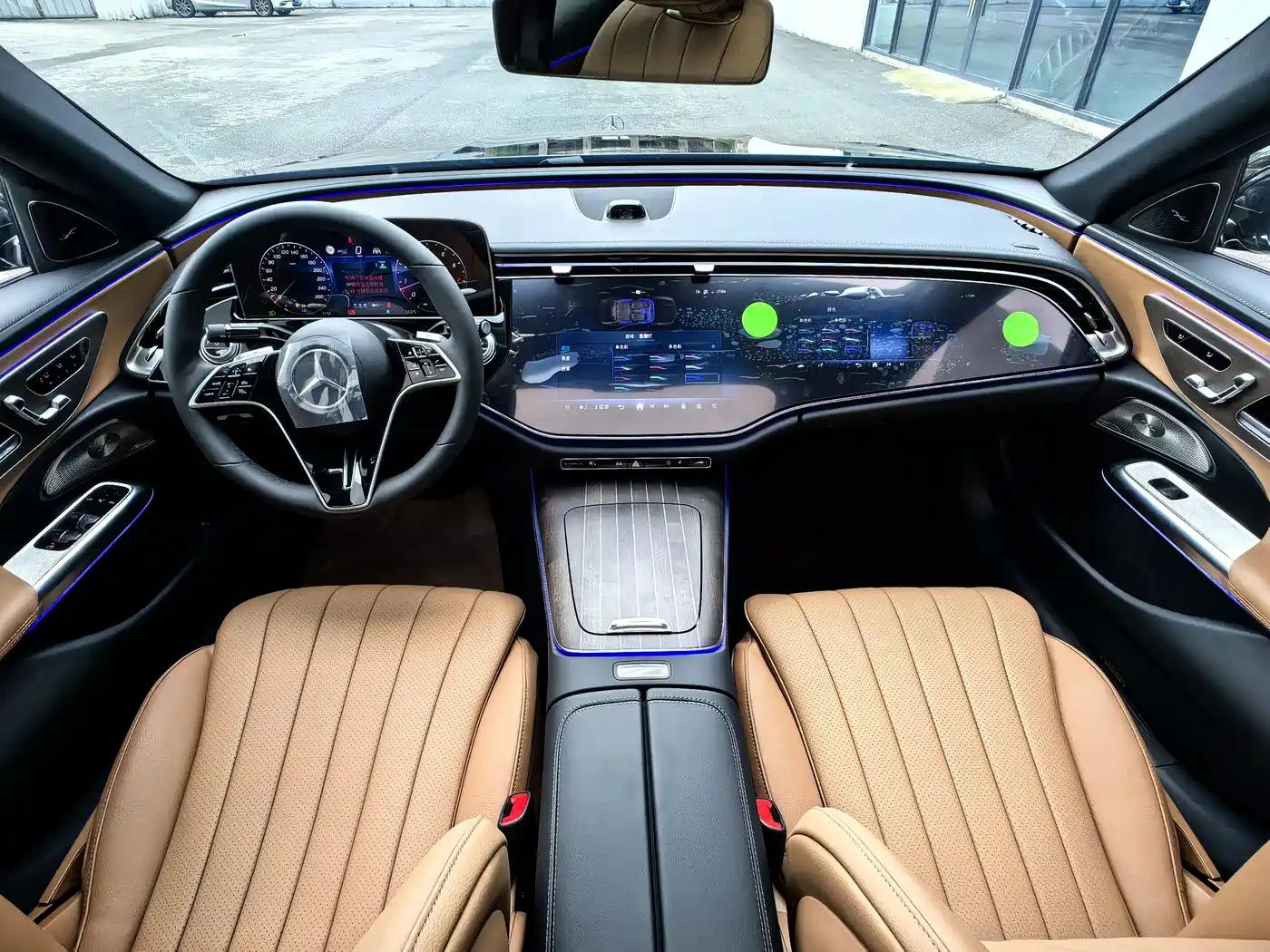Mercedes-Benz E-Class 2026 E 300 L Luxury фото 5
