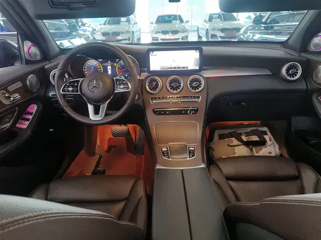 Mercedes-Benz GLC 2021 GLC 300 L 4MATIC Sporty фото 9