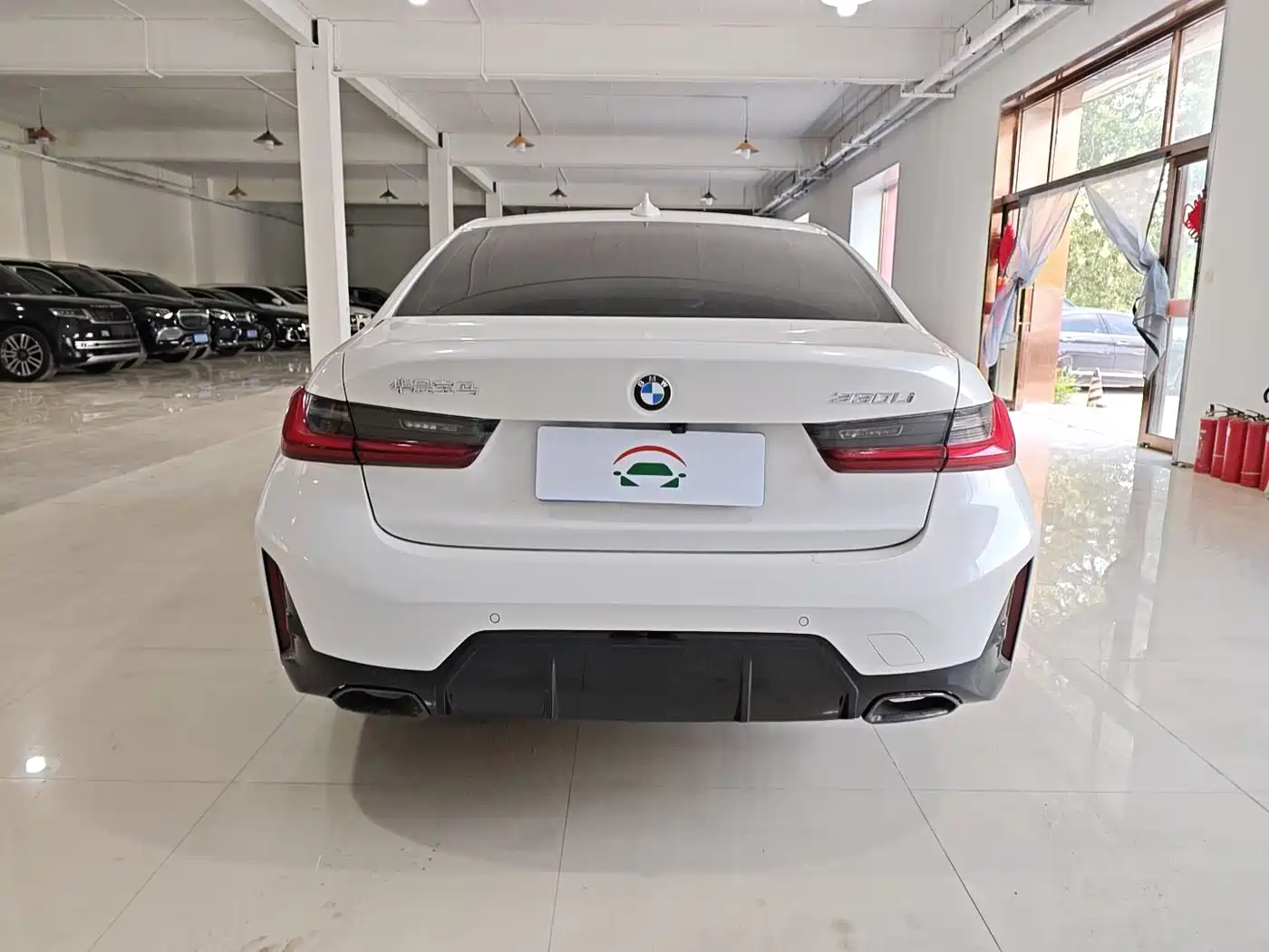 Photo 5 - BMW 3 Series