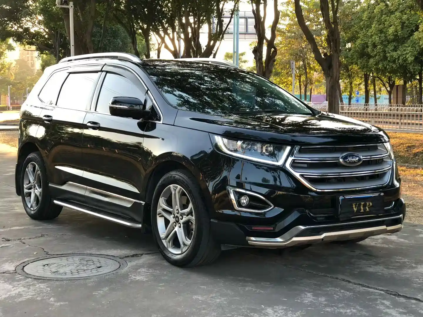 Фото 1 - Ford Edge