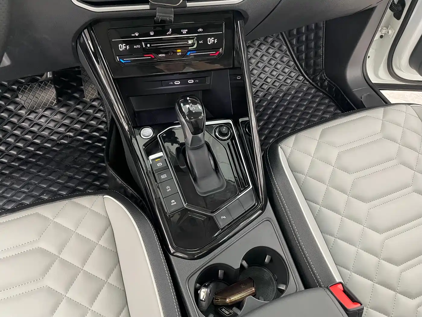 Volkswagen Tayron 2023 280TSI 2WD Luxury Plus Advanced Edition фото 11