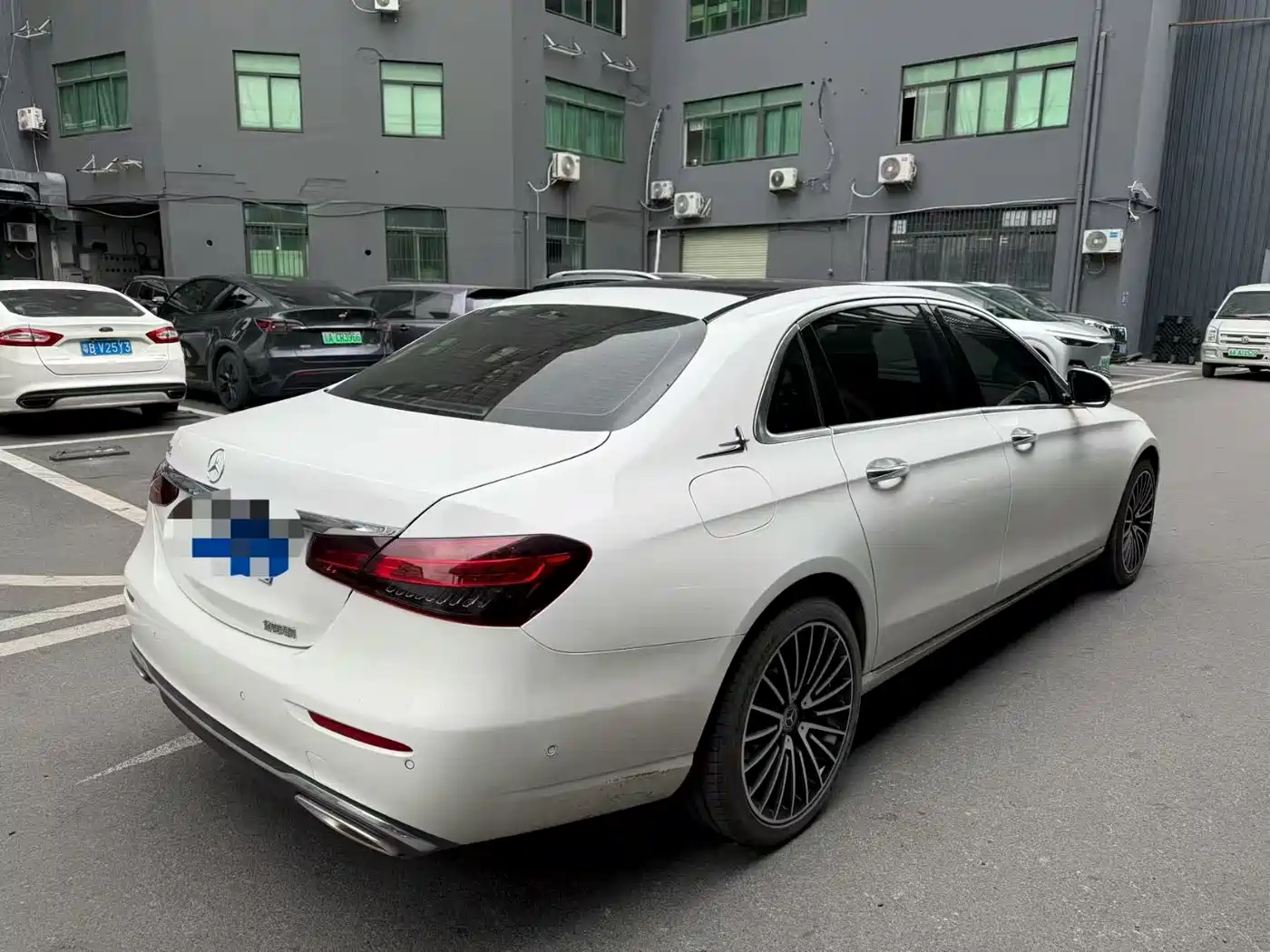 MERCEDES-BENZ E CLASS