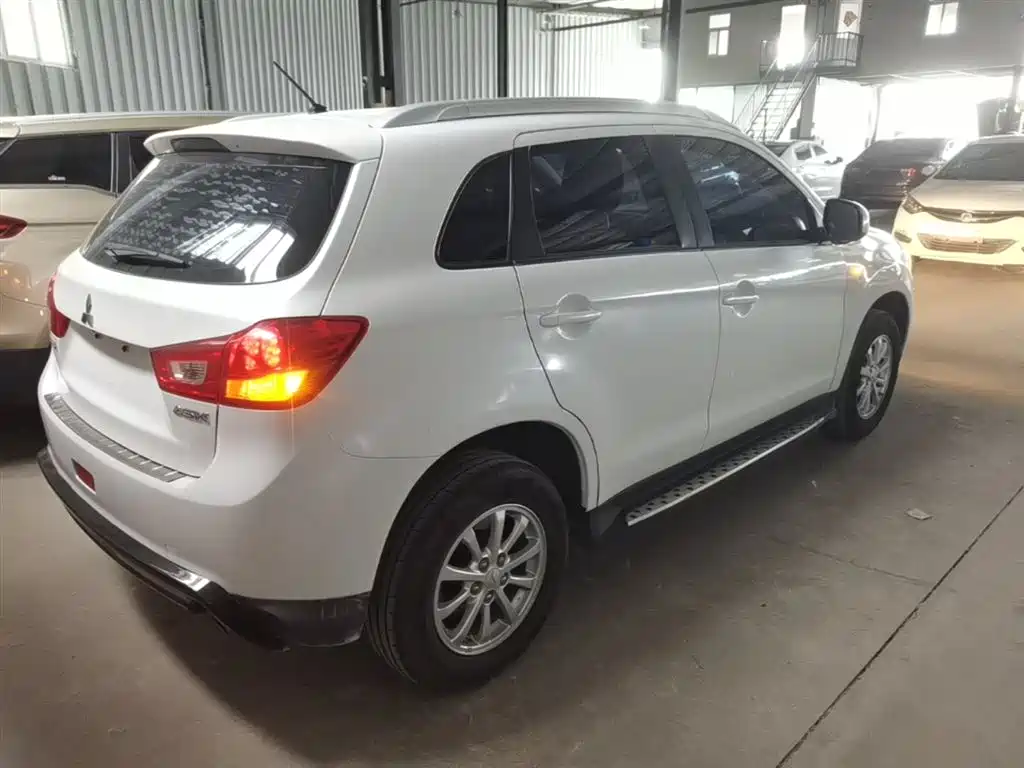 Mitsubishi ASX 2013 2.0L CVT 2WD Elite фото 7