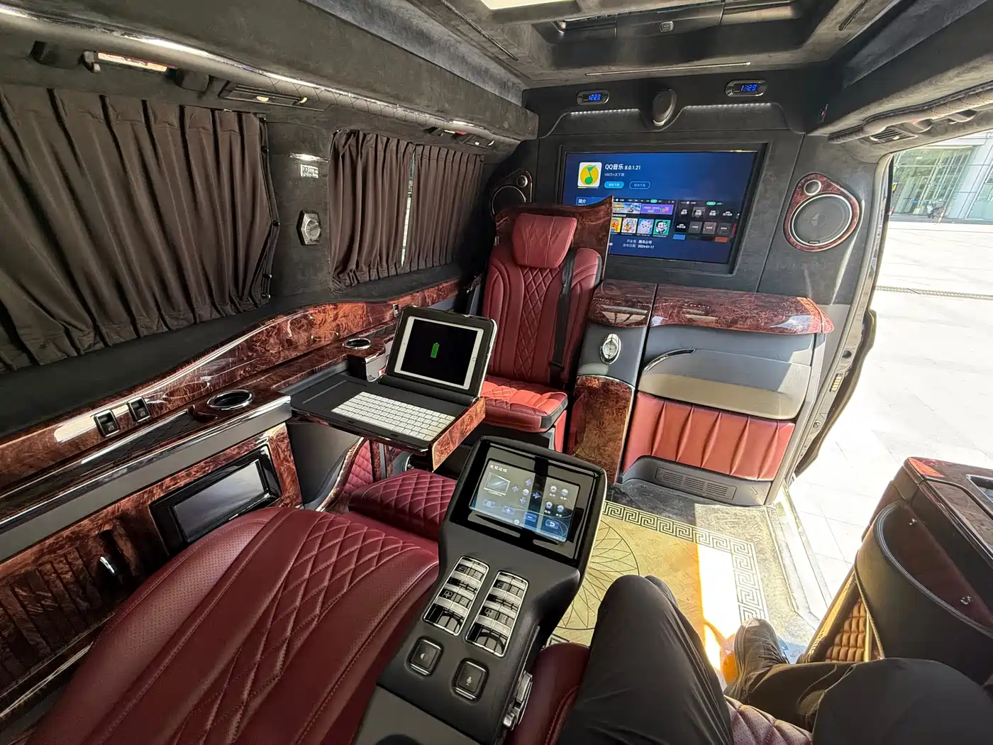 Mercedes-Benz Vito 2016 2.0T Elite 9-Seater фото 9