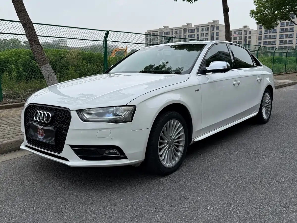 Audi A4L 2015 35 TFSI Auto Comfort
