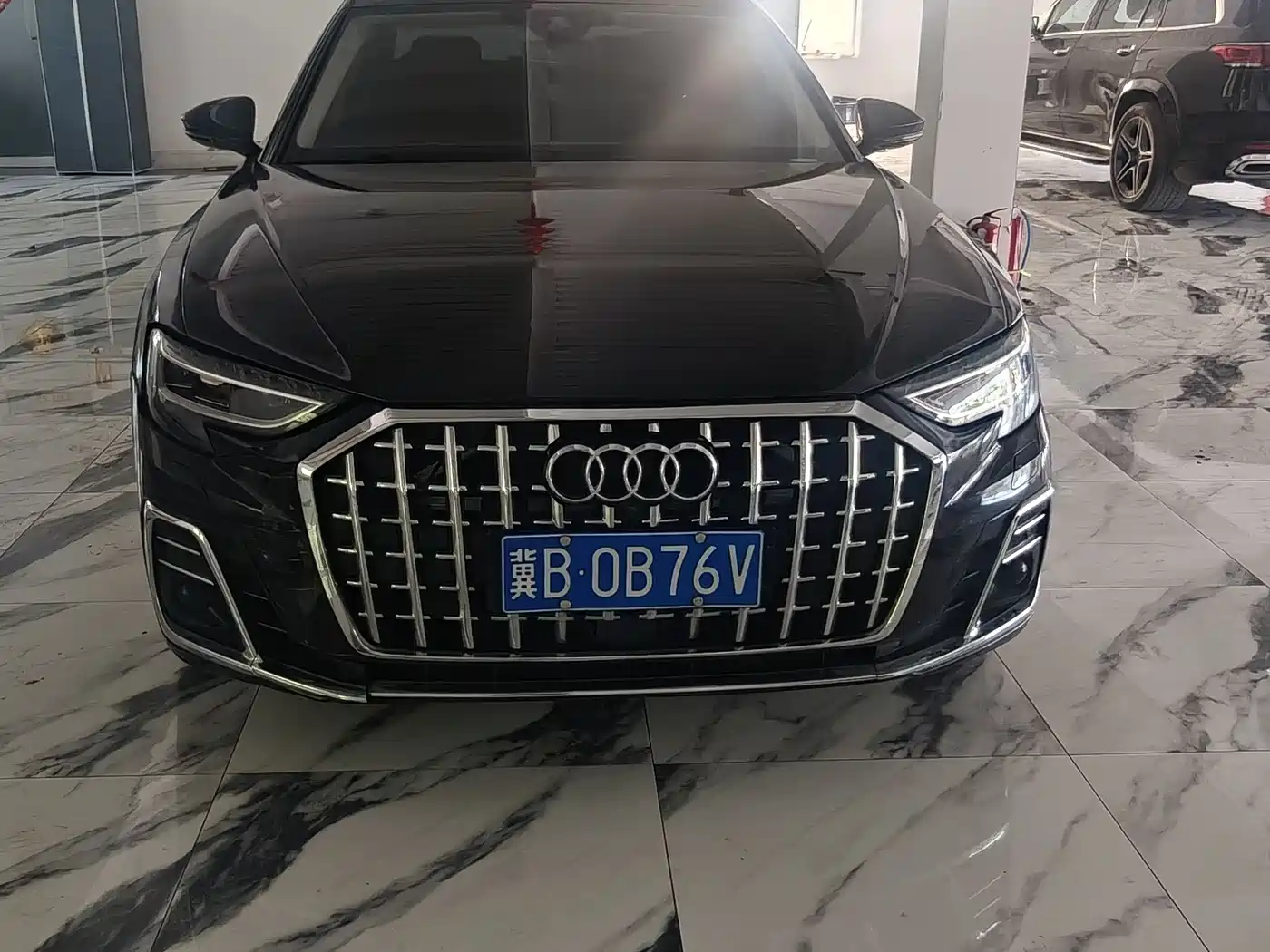 Audi A8 2024 Model A8L 50 TFSI quattro Premium Selection фото 2