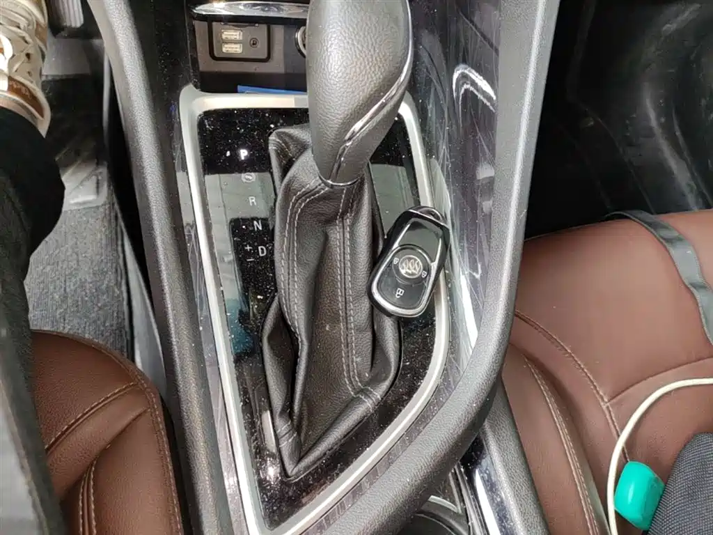 Buick GL6 2018 18T 6-Seater Luxury фото 14