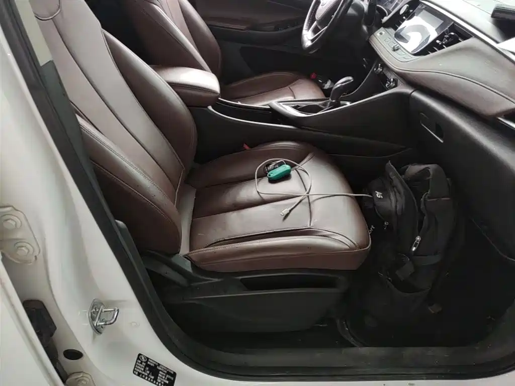 Buick GL6 2018 18T 6-Seater Luxury фото 25