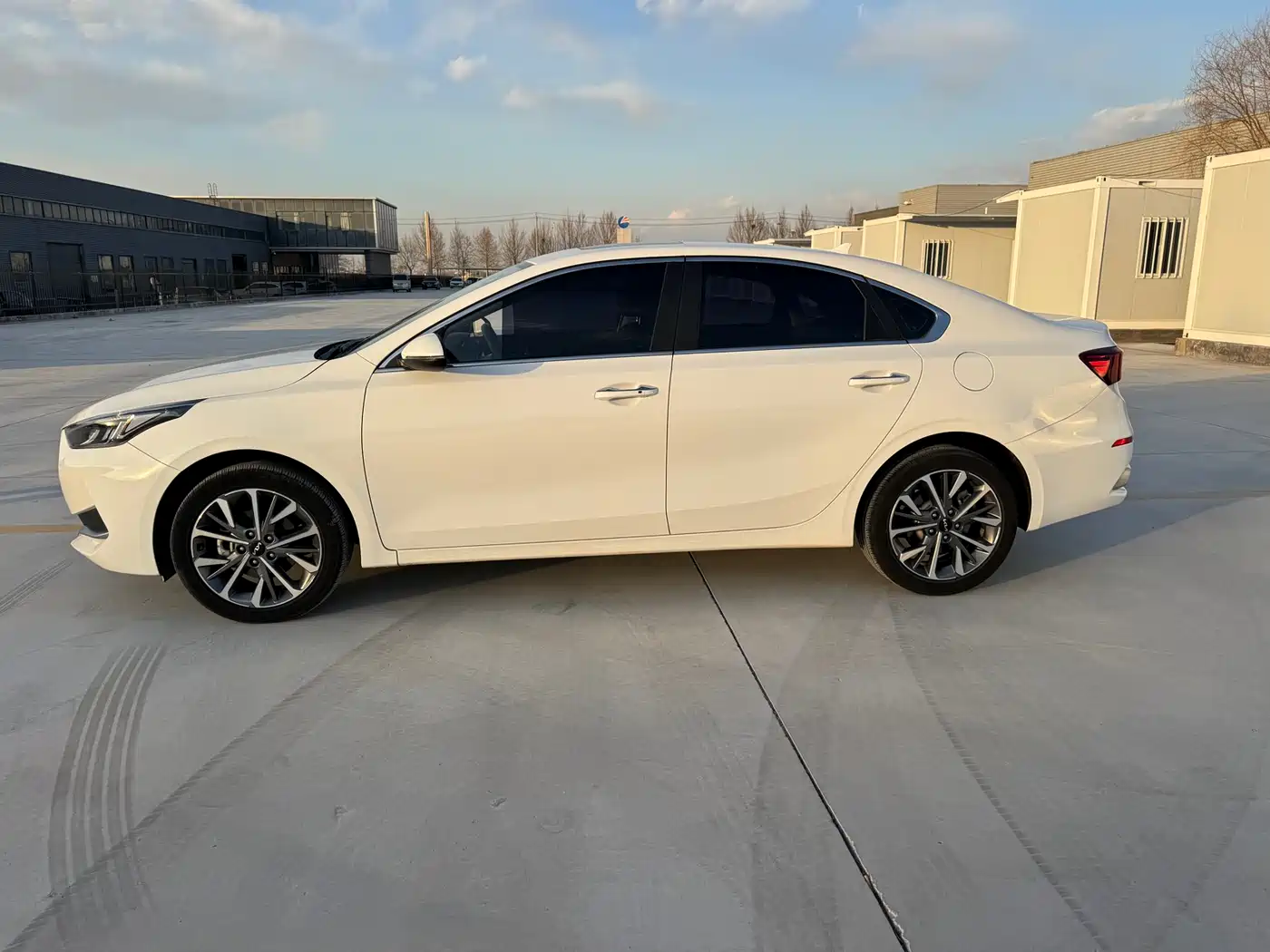 Kia K3 2021 1.5L CVT Fashion Edition фото 4