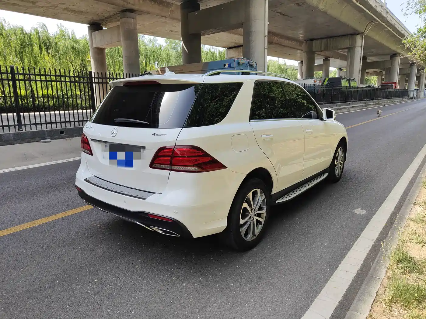 Mercedes-Benz GLE 2016 GLE 320 4MATIC Luxury фото 5