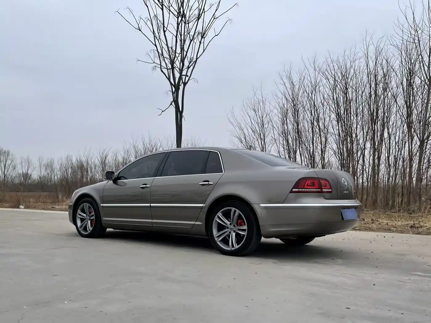Volkswagen Phaeton 2015 Model 3.0L Exclusive Edition фото 10