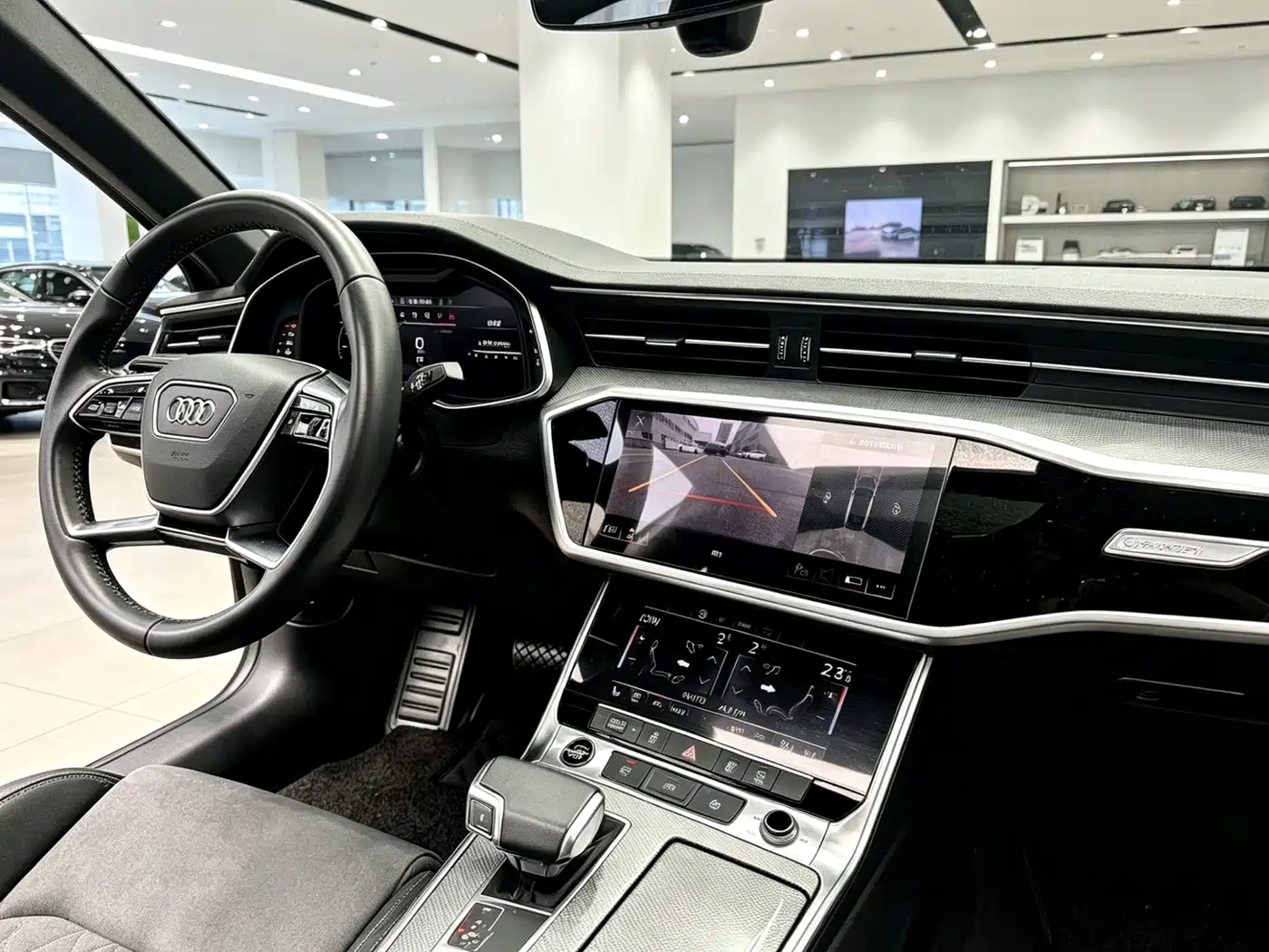 Audi A7L 2024 45TFSI quattro S-line Vision Edition Crystal Package фото 14