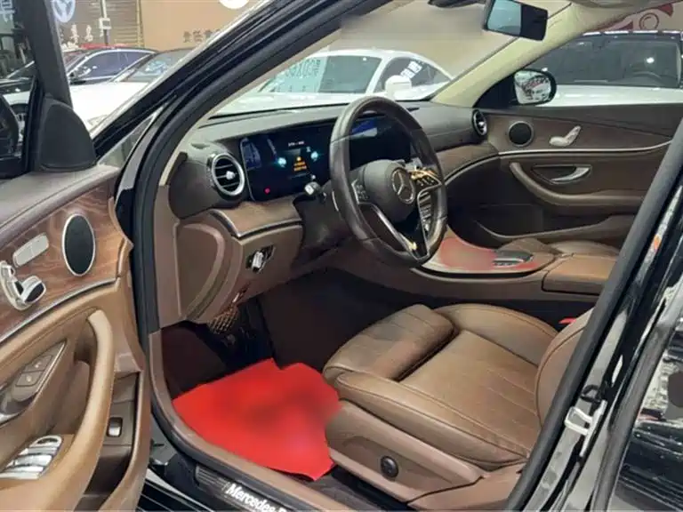 Mercedes-Benz E-Class 2022 Facelift E 260 L фото 9