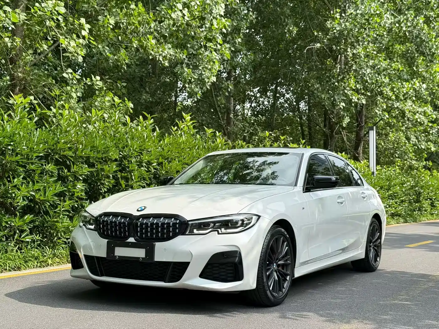 BMW 3 Series 2022 Facelift 325i M Sport Shadow Edition