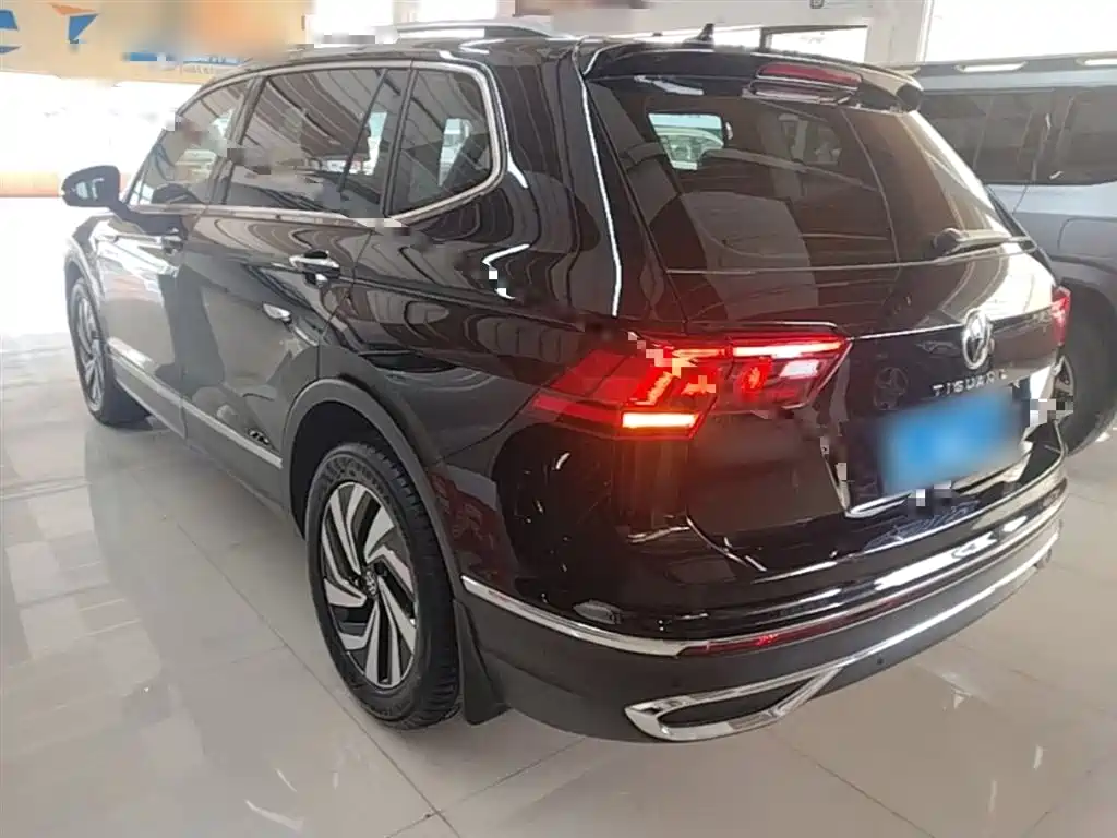 Volkswagen Tiguan L 2023 330TSI Auto 2WD Smart Edition фото 5