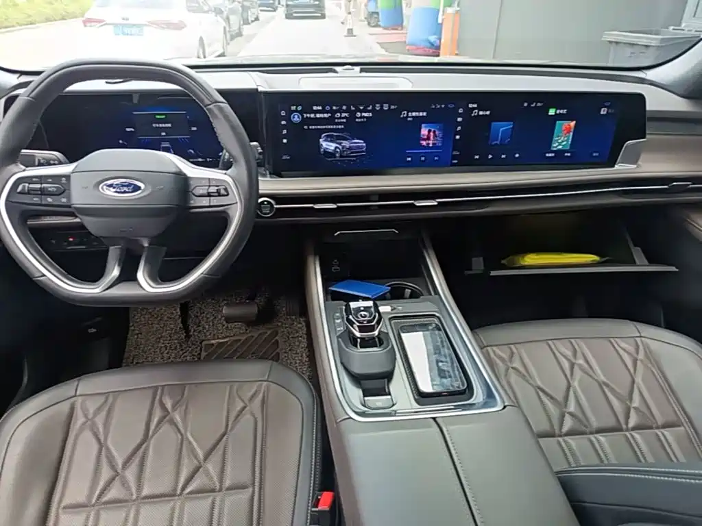 Ford Edge 2025 2025 Edge L 2.0T EcoBoost E Hybrid AWD 7-seater Premium