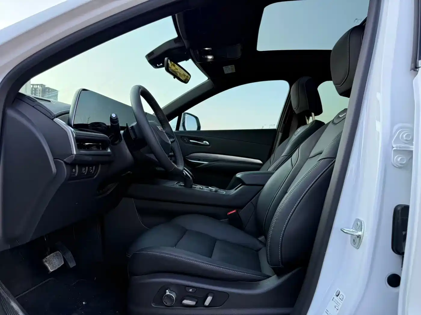 Cadillac XT4 2025 2024 28T 2WD Premium