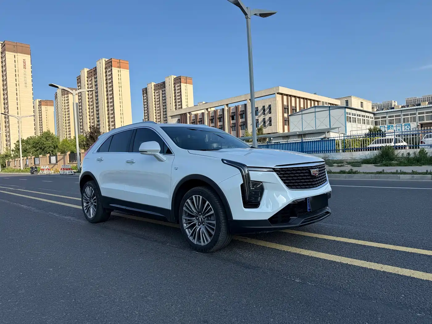 Cadillac XT4 2025 2024 28T 2WD Premium