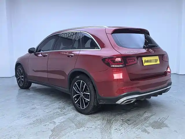 Фото 4 - Mercedes-Benz GLC