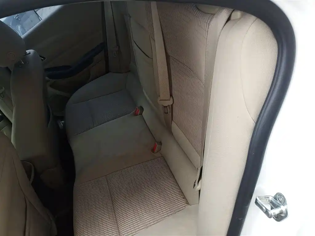 Chevrolet Malibu 2014 2.0L Automatic Comfort фото 17