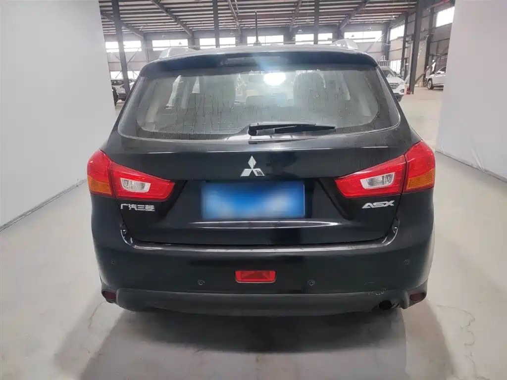 Mitsubishi ASX 2016 1.6L Manual 2WD Pioneer Edition фото 4