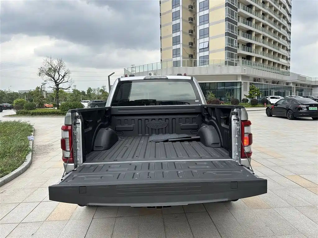 Ford F-150 Raptor 2025 2023 3.5T Raptor