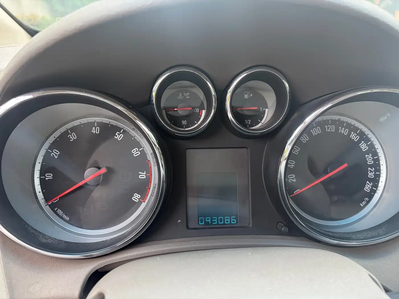 Buick Excelle 2013 GT 1.6L Automatic Fashion Edition фото 5