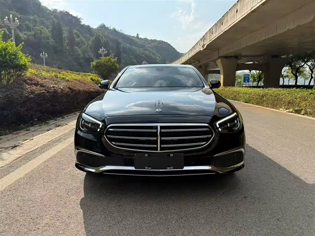Mercedes-Benz E-Class 2023 E 300 L Luxury фото 2