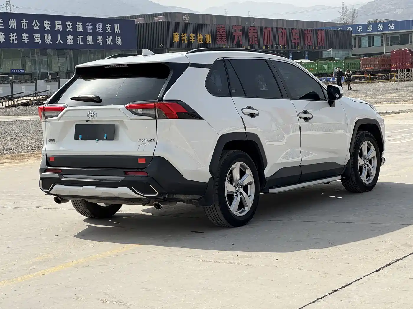 Toyota RAV4 Rongfang 2021 2.0L CVT 4WD Trend PLUS фото 4