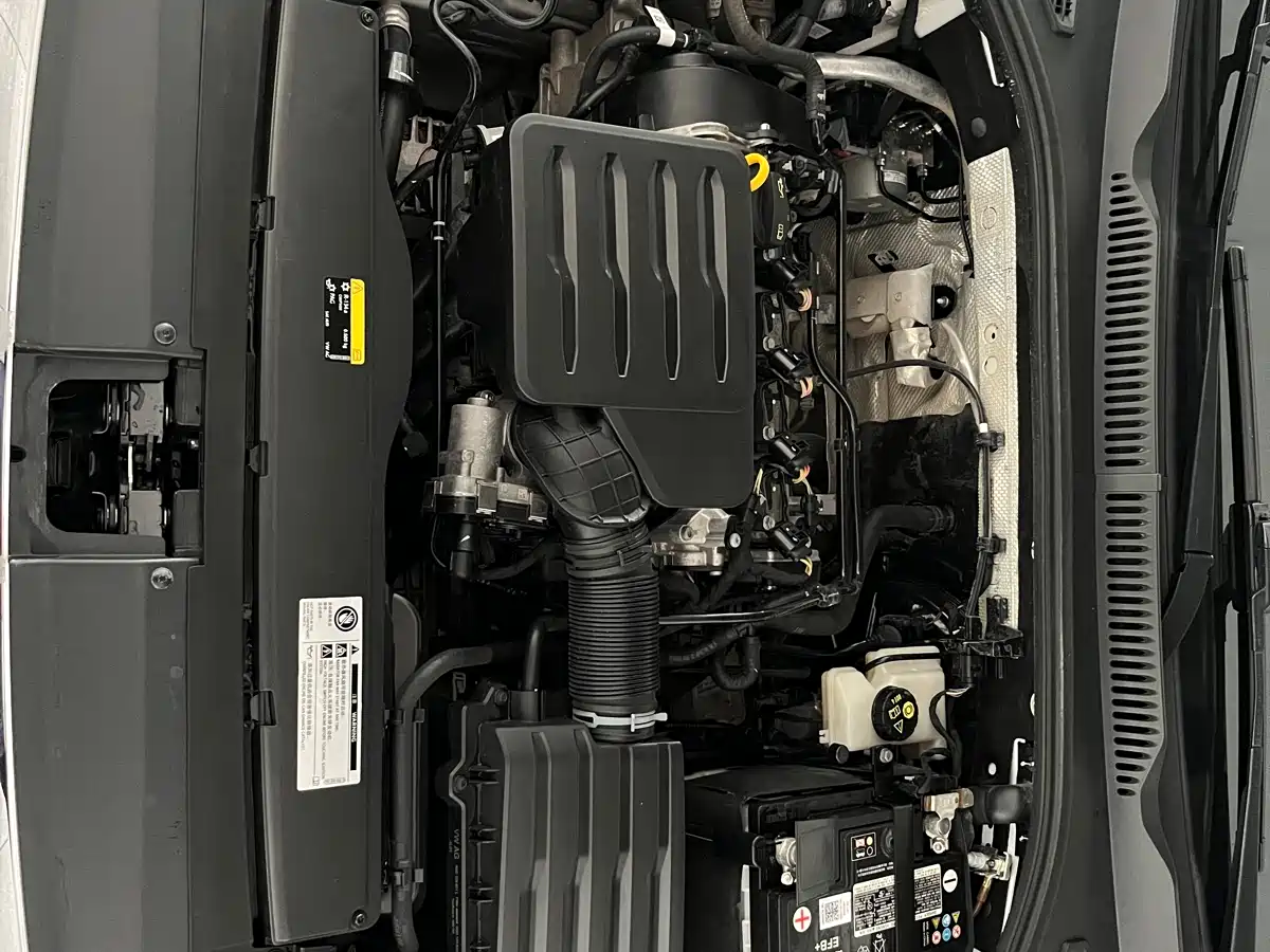 Volkswagen Lavida 2023 1.5L Auto Delight Edition фото 13