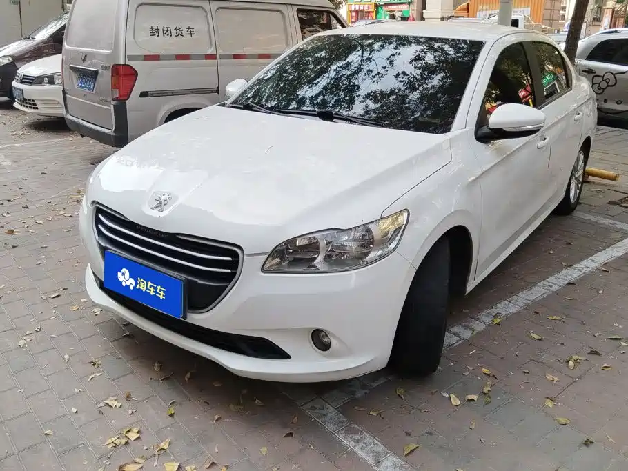 صورة 2 - Peugeot 301