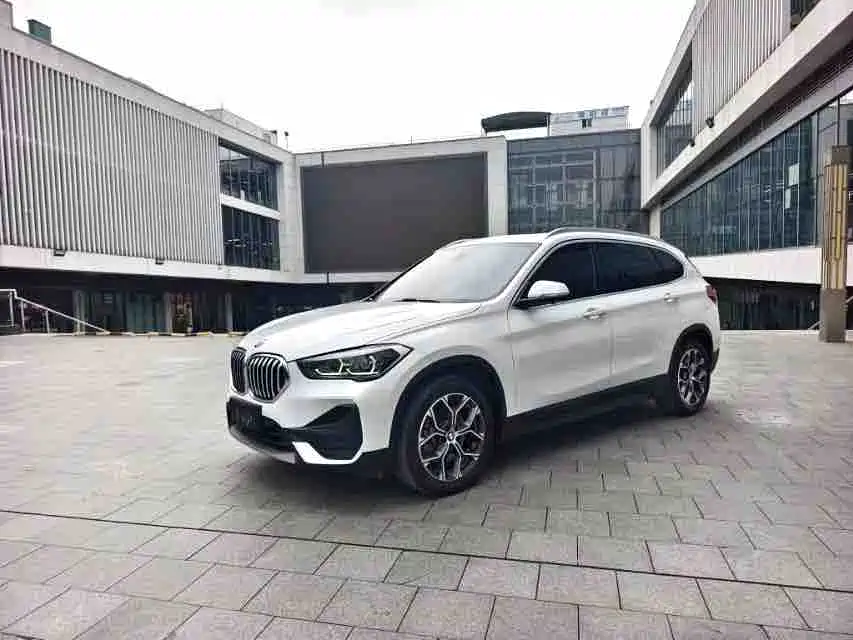 BMW X1 2022 sDrive25Li Leading